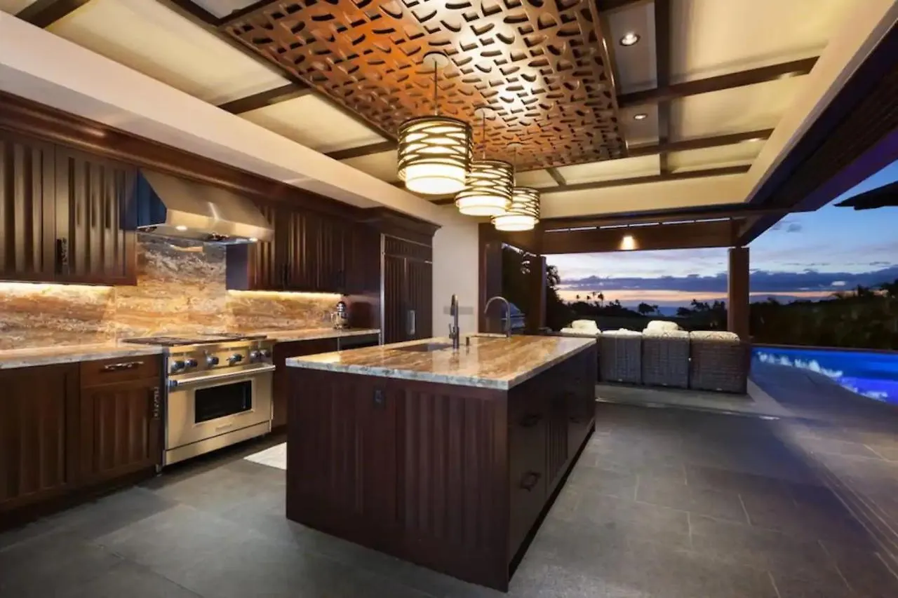 Stunning Ocean View Villa With Concierge Services Waikoloa