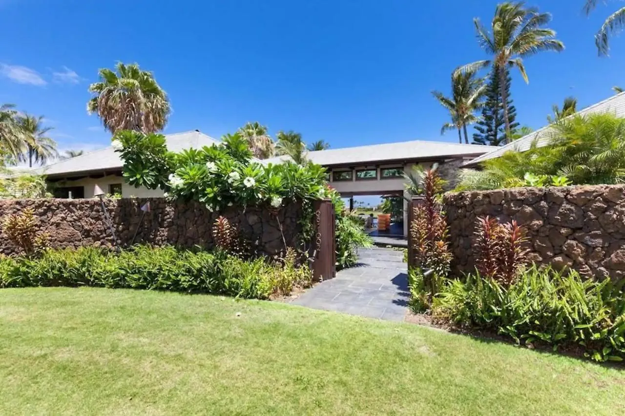 Stunning Ocean View Villa With Concierge Services Waikoloa